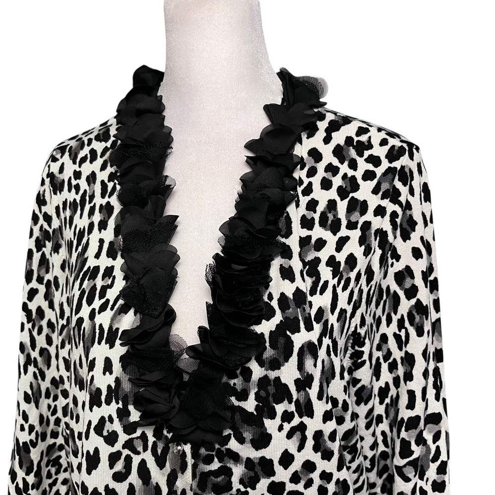 White House Black Market Leopard Print Ruffle Tippi Cardigan Size XL - Picture 4 of 9